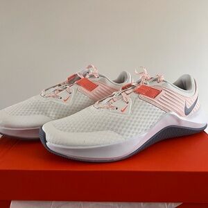 Women’s Nike MC Trainer